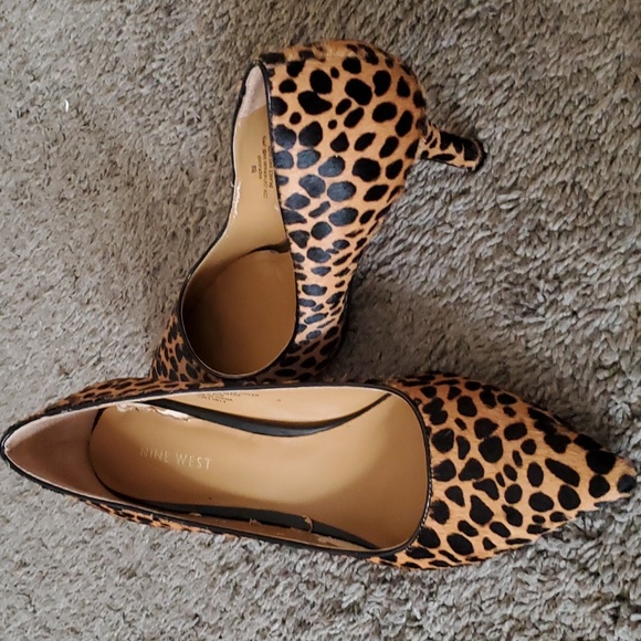 Leopard Print Pump - Picture 2 of 9